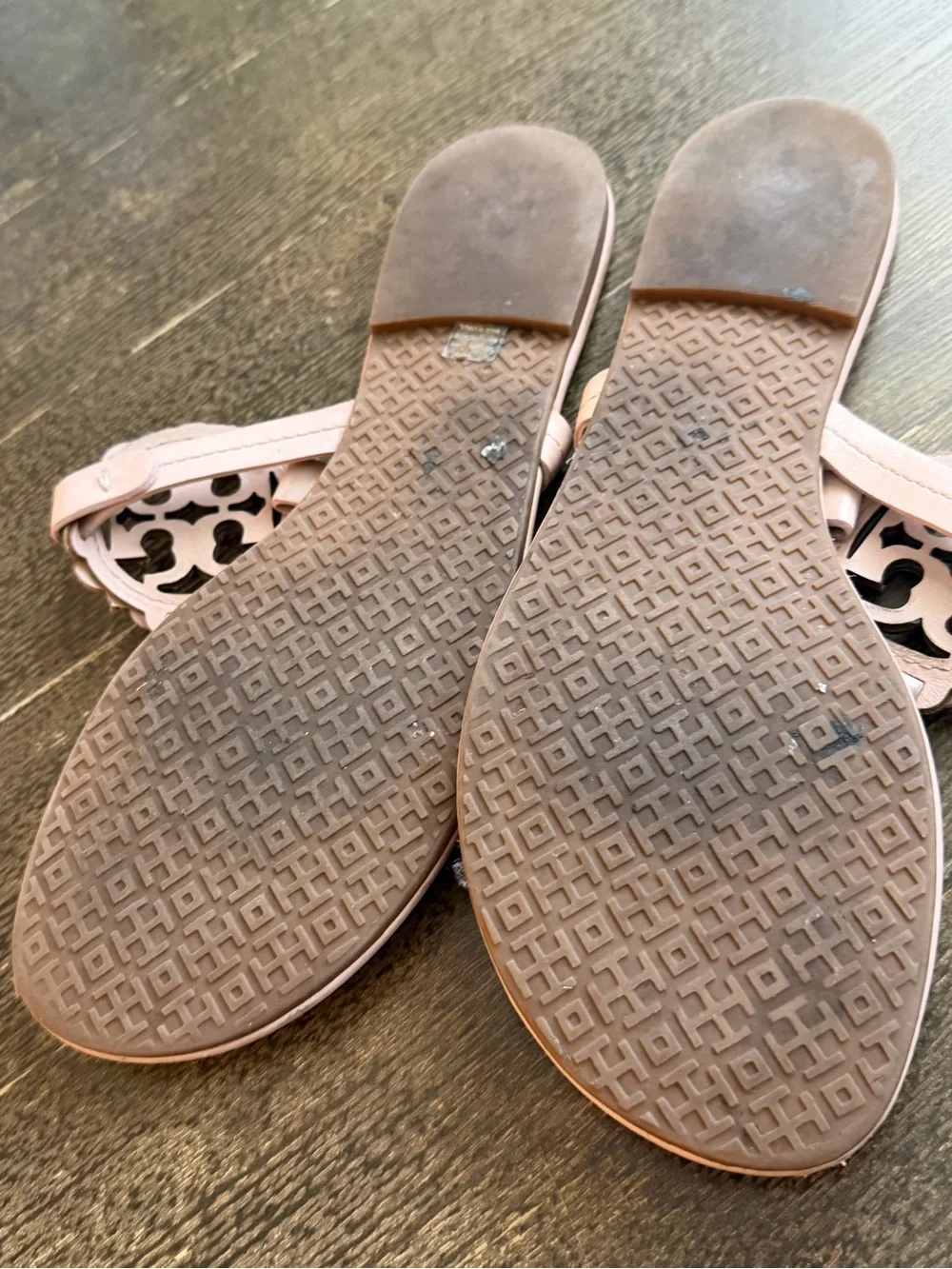 Tory Burch Miller Scalloped Pink Leather Logo Thong Sandals 11